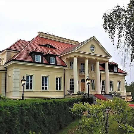 Dwor Osieczek 3* Pniewy (Masovia)