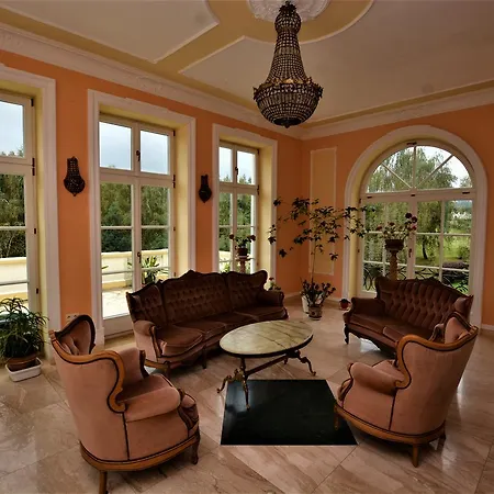 Dwor Osieczek 게스트하우스 Pniewy (Masovia)