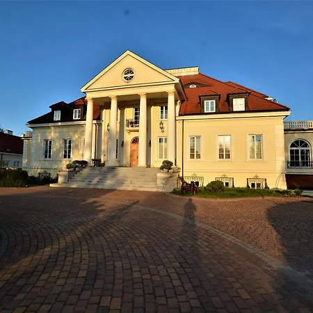 게스트하우스 Dwor Osieczek 3*