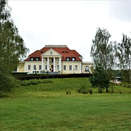 Dwor Osieczek 3* Pniewy (Masovia)