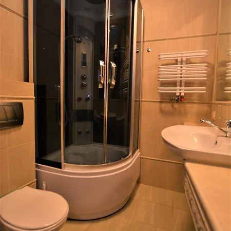 Dwor Osieczek 3* Pniewy (Masovia)