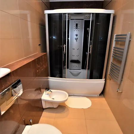 Dwor Osieczek Pniewy (Masovia)