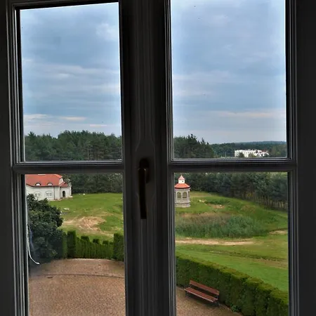 Dwor Osieczek Penzion Pniewy (Masovia)