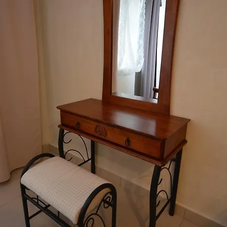 Dwor Osieczek 3* Pniewy (Masovia)