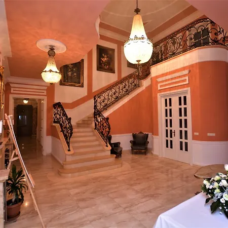 Dwor Osieczek 게스트하우스