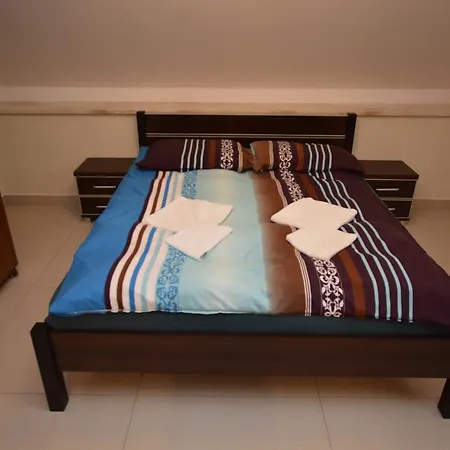 게스트하우스 Dwor Osieczek