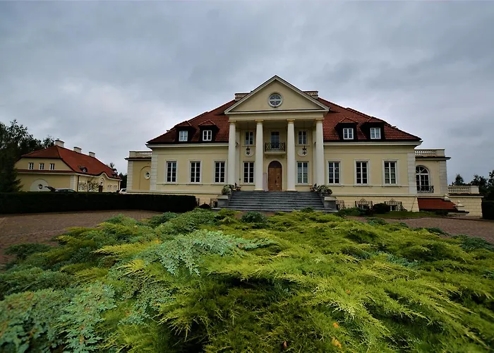 Dwor Osieczek Pensjonat Pniewy (Masovia)